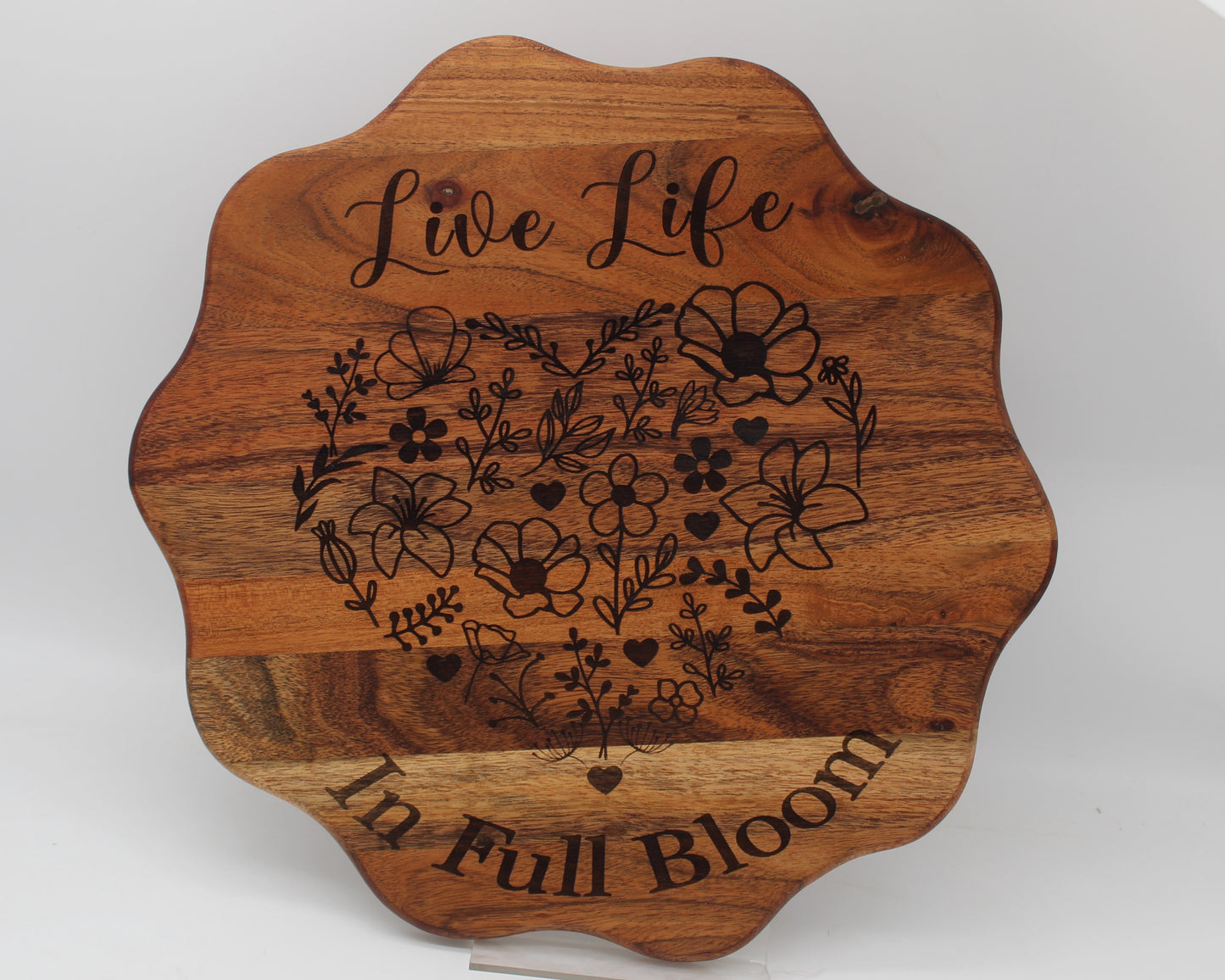 Wave Shaped Flowers - Live Life Chopping Board Design